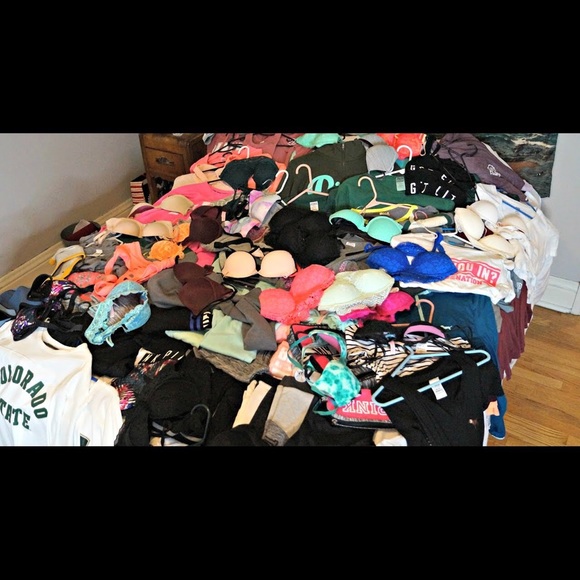 VS AND PINK MYSTERY BOX VICTORIA SECRET - Picture 7 of 12